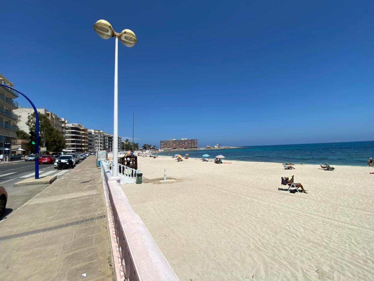 Locos Beach Holiday Apartments Torrevieja Extérieur photo