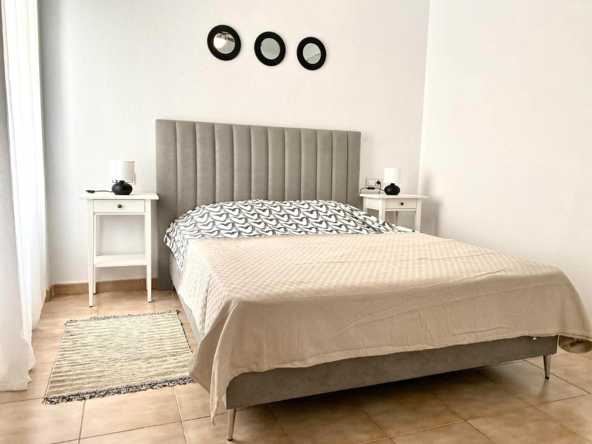 Locos Beach Holiday Apartments Torrevieja Extérieur photo
